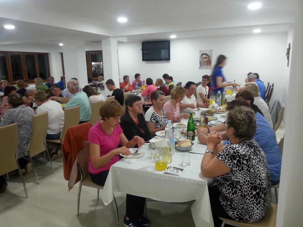 Pansion Turudic Hotel Međugorje Buitenkant foto